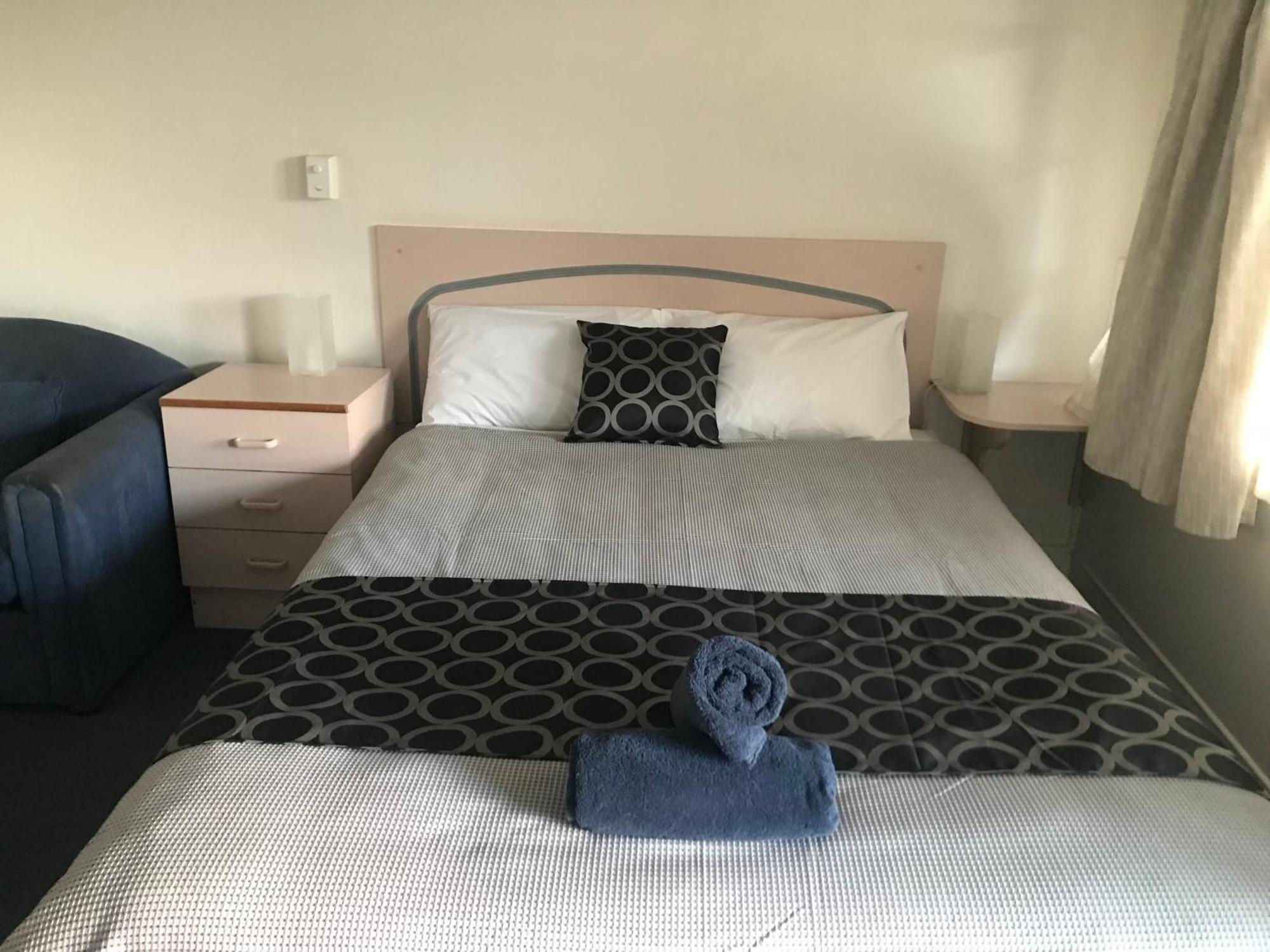 County Lodge Motor Inn West Wyalong Ngoại thất bức ảnh